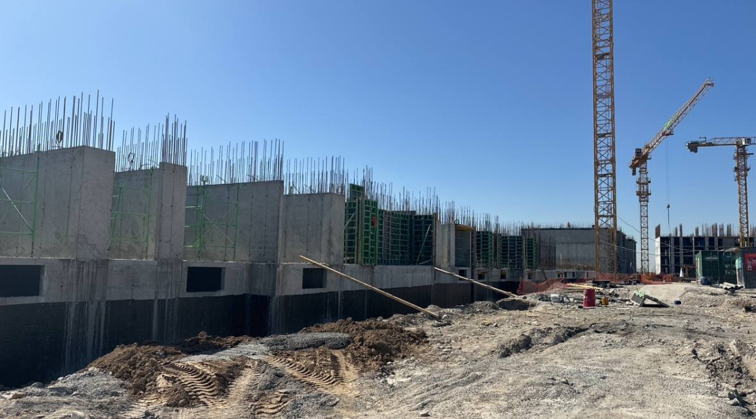 Advantages of LEGO MAX Corner Elements in Monolithic Construction