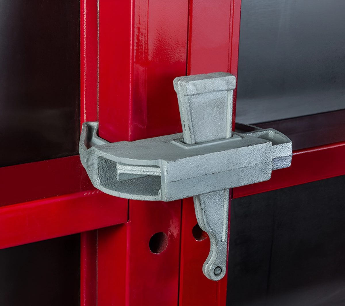 What is a wedge lock for formwork and how does it affect strength?