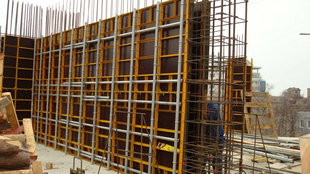 Large-Panel or Small-Panel Formwork: Which is More Beneficial for Developers?